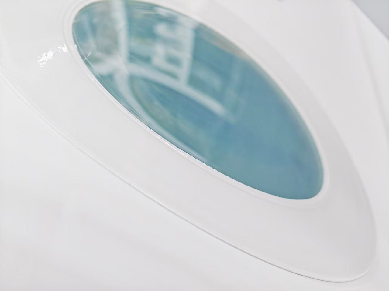 MedEq TimeCapsule Air 1.5 - Soft Capsule style 1.5 ATM Hyperbaric Chamber